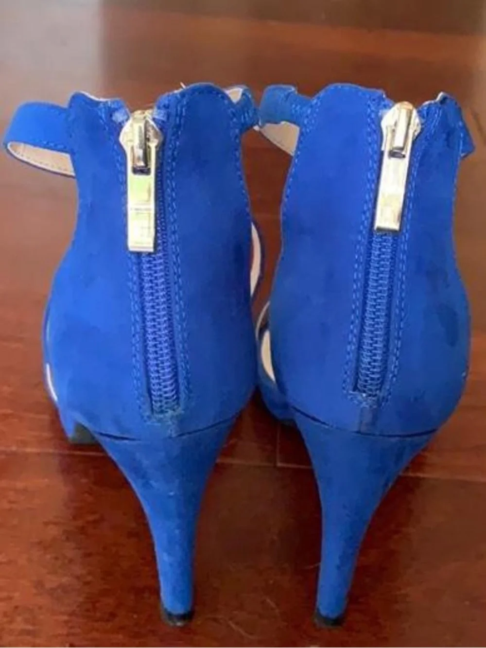 Kelly & Katie blue suede Hailee heels size US 6